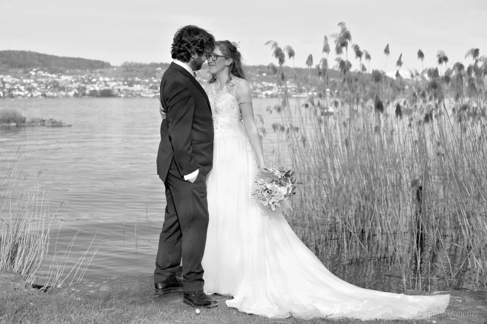 After Wedding Shooting Zürichsee – romantische Hochzeitsfotos am Wasser